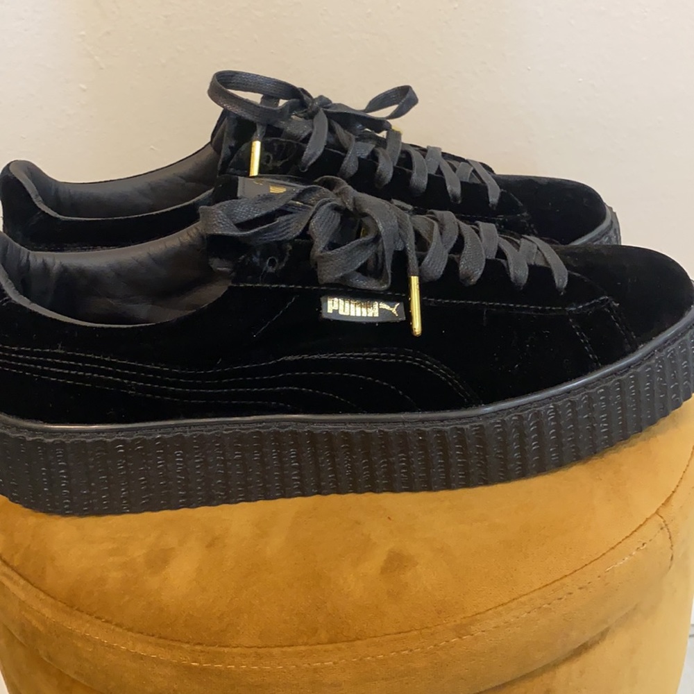 Fenty Puma Black Velvet Sneakers | Size 11
